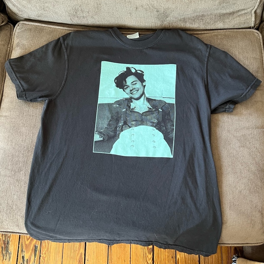 Harry Styles Tour Tshirt! Size M!